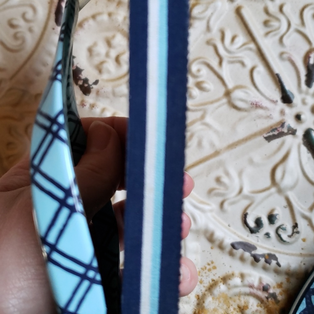 Vera Bradley flip flops - Picture 5 of 5